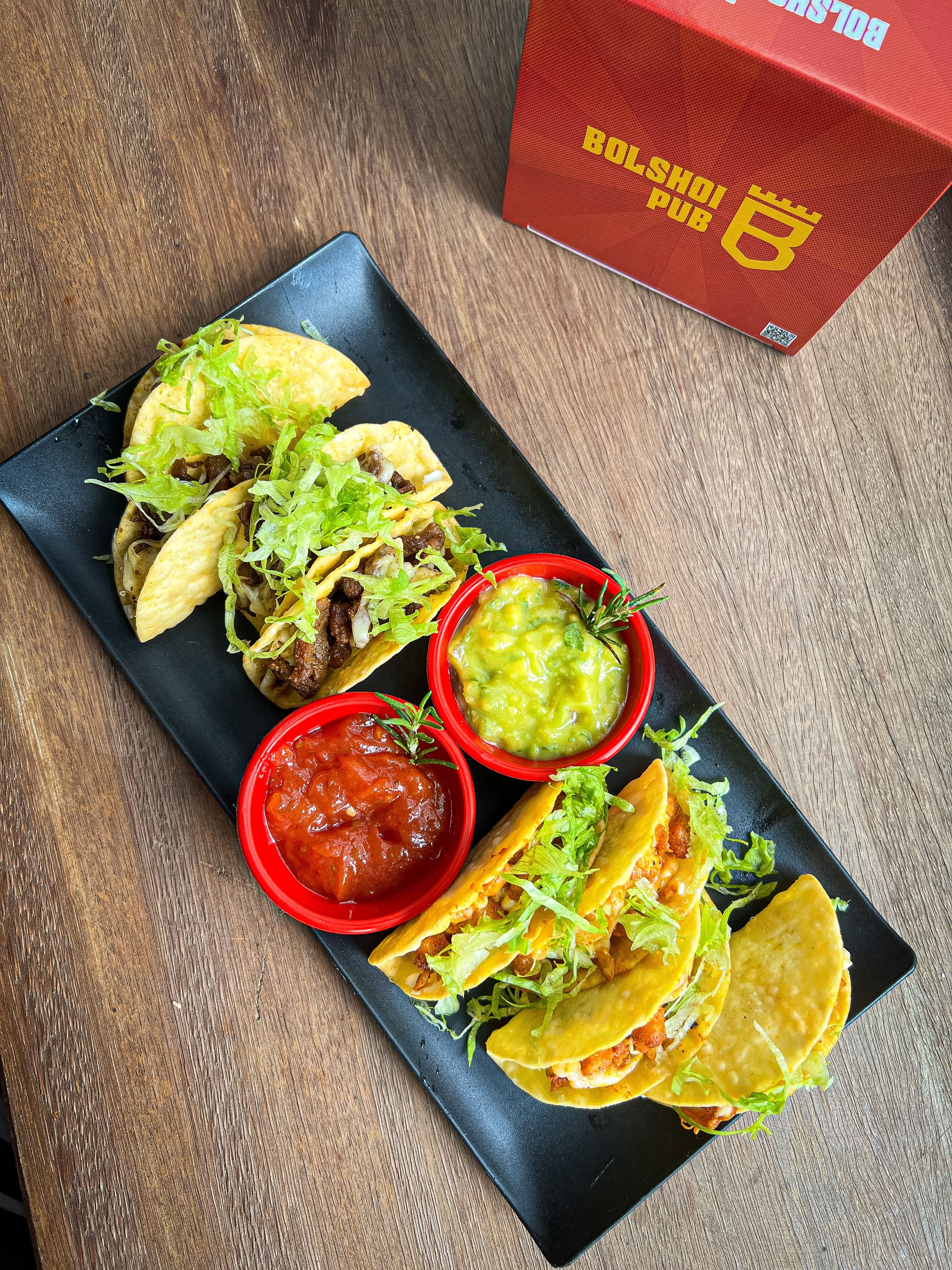 PORÇÃO DE 8 TACOS MEXICANOS
