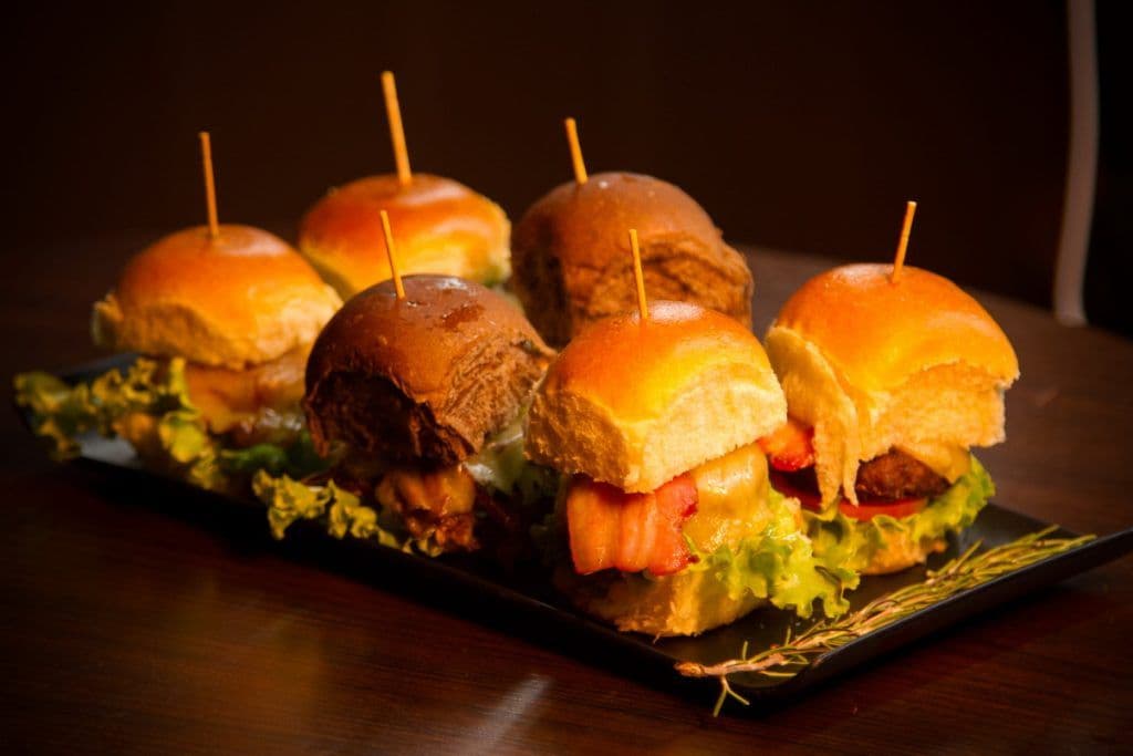 MINI HAMBÚRGUER 6 UND